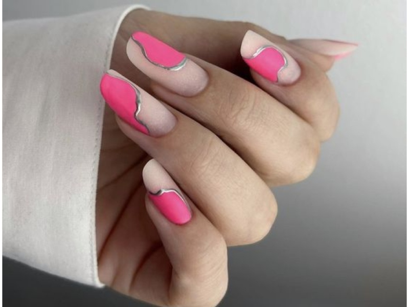 Denim, Blush, Jelly sau Barbiecore Nails! Stiluri de manichiură în vogă pentru vara 2023. FOTO