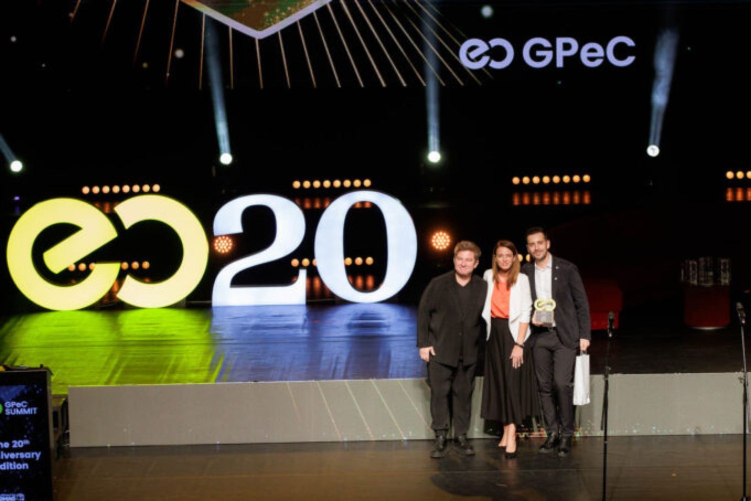 Dublă victorie la Gala GPeC 2025: Cupio, cel mai bun magazin online de beauty din România