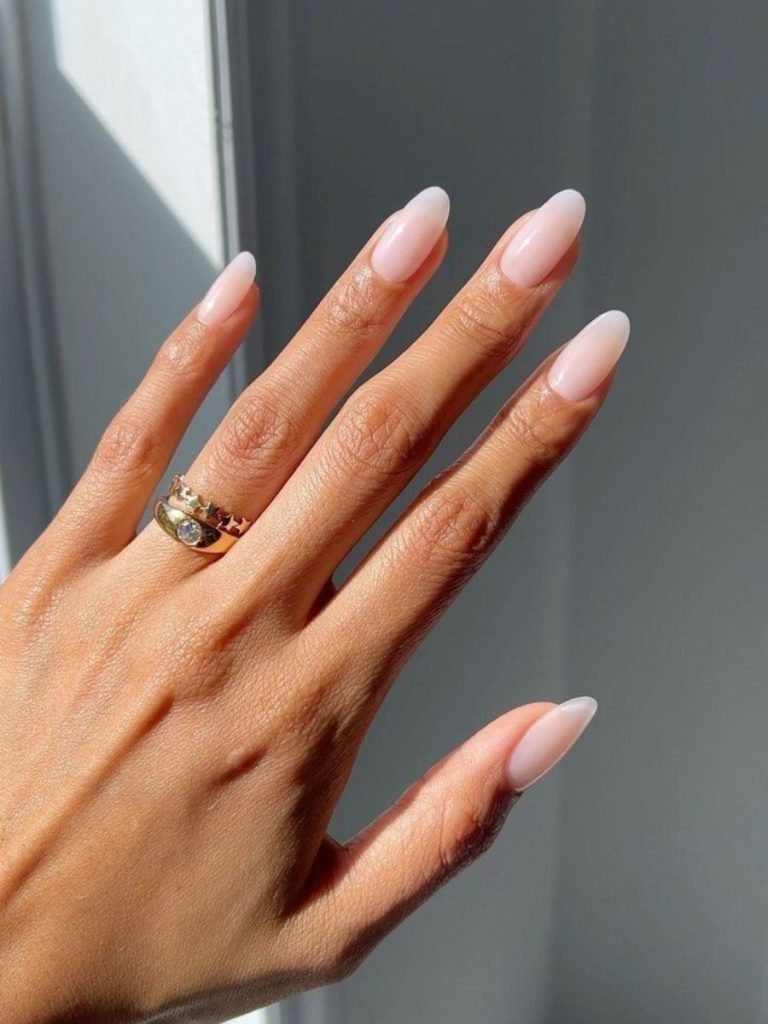 soap nails cu aspect natural