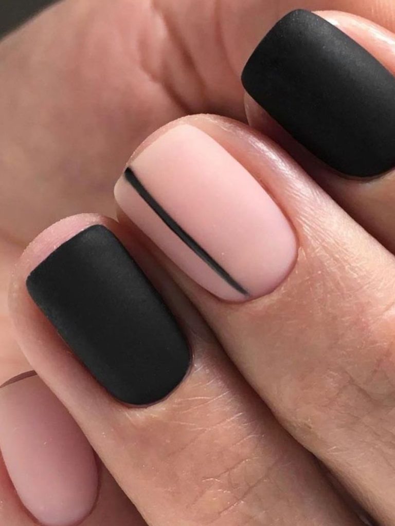unghii negre scurte