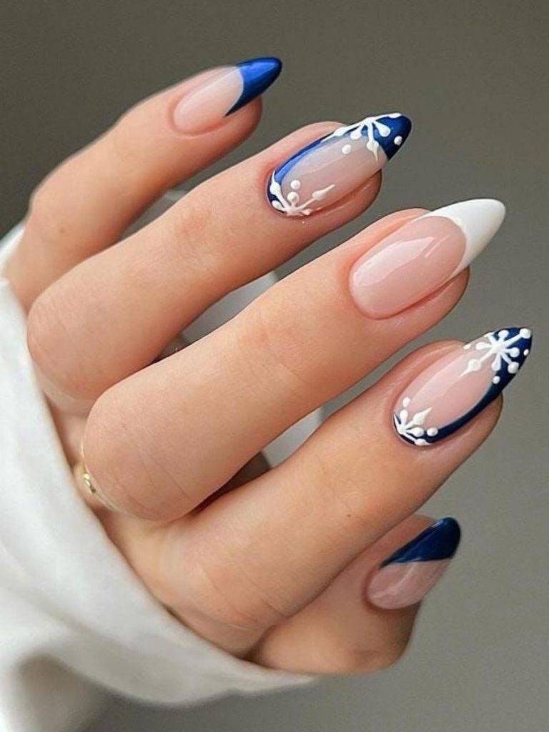 model unghii de craciun albastru si alb