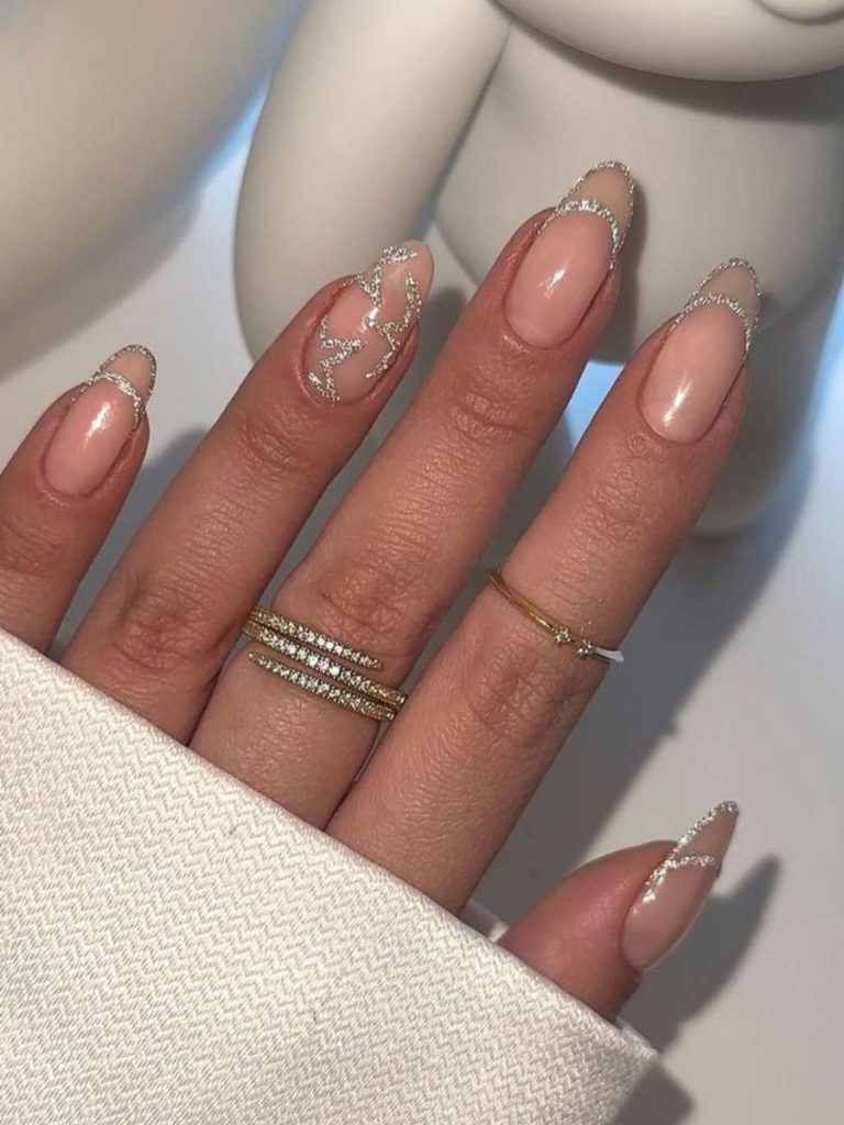 model unghii craciun