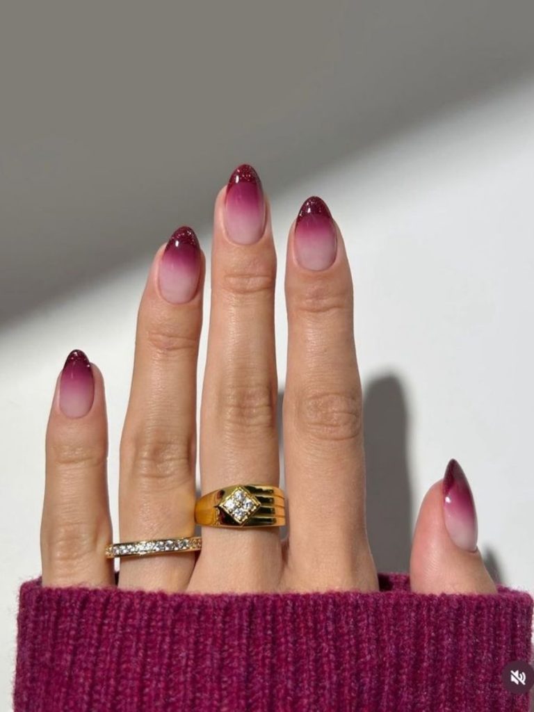 unghii french de craciun pruna