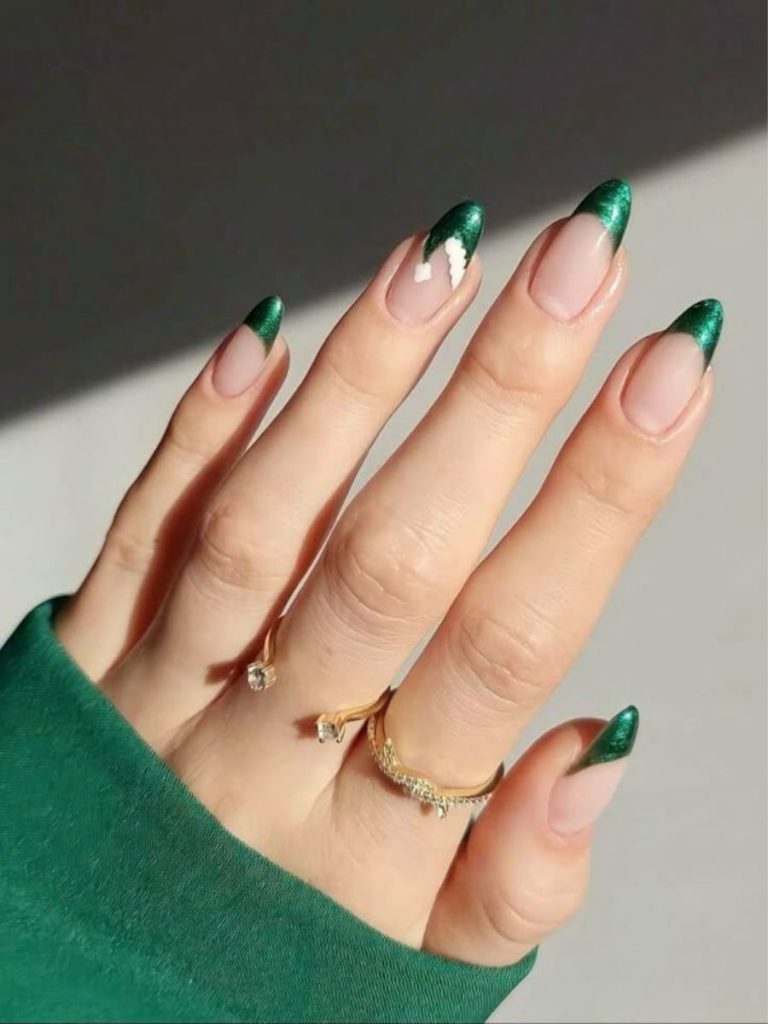unghii de craciun verzu