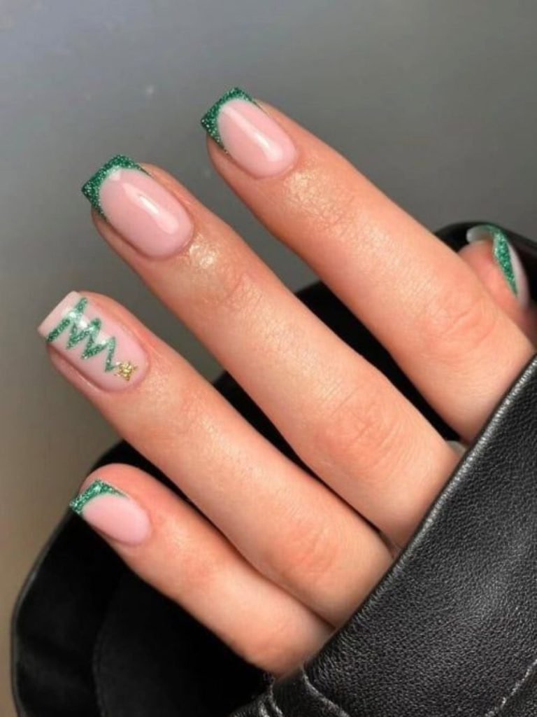 unghii de craciun simple