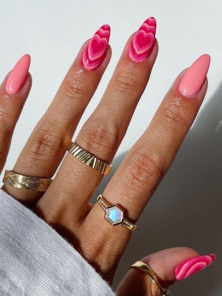 unghii roz de valentine's day