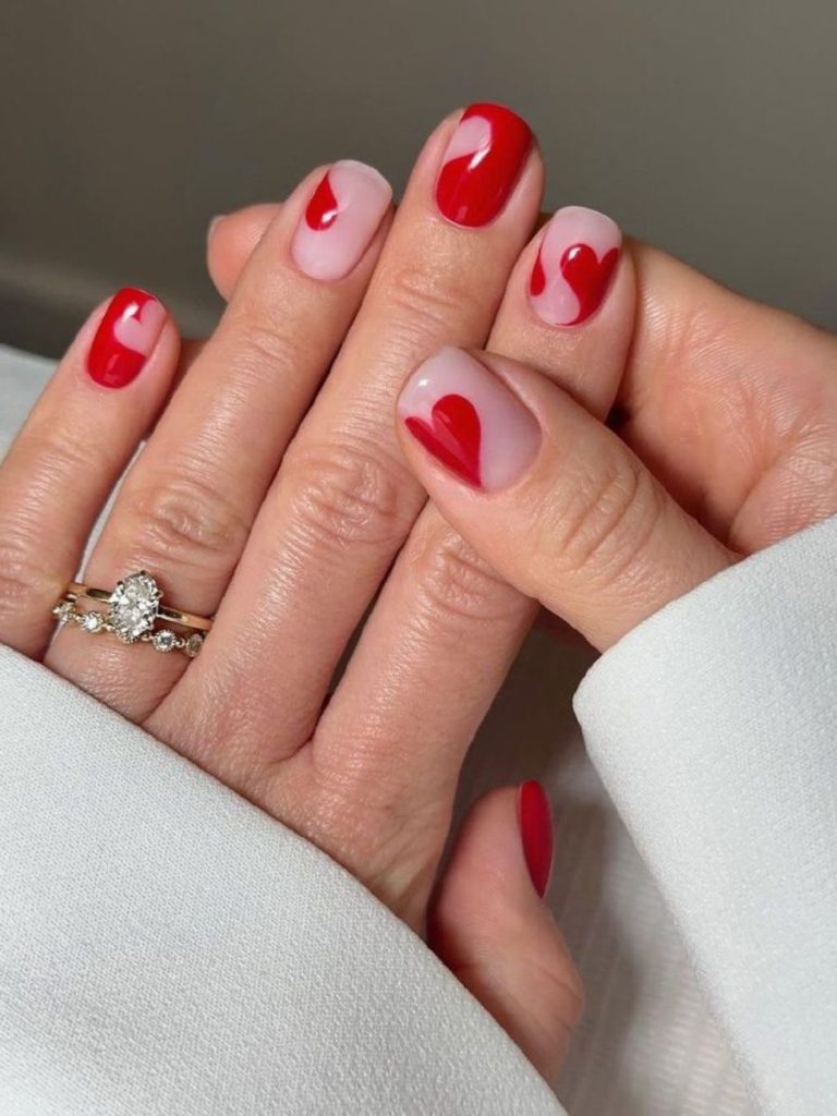 modele unghii rosii cu inimi de valentine's day