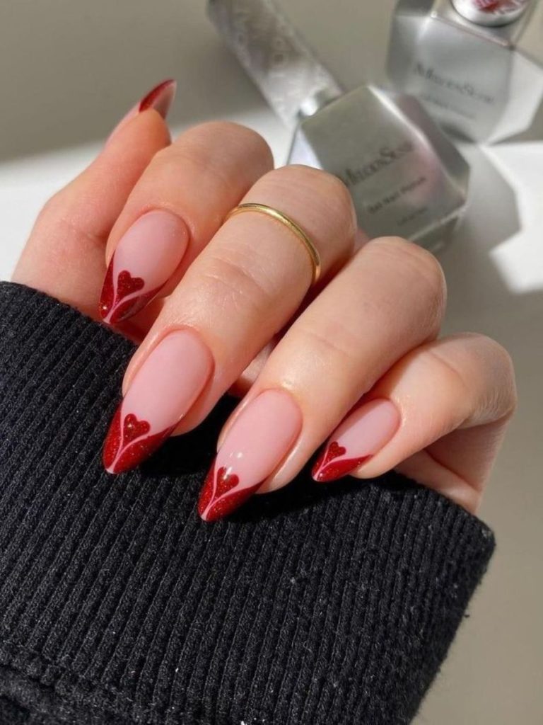 modele de unghii french valentine's day