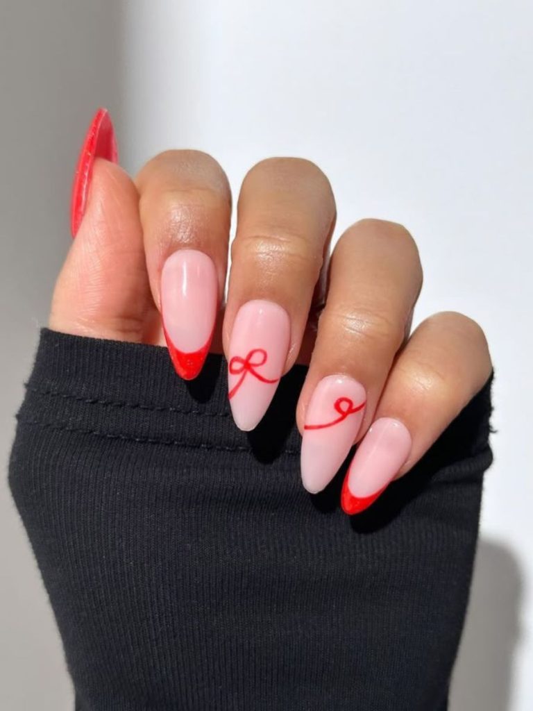 modele de unghii french valentine's day