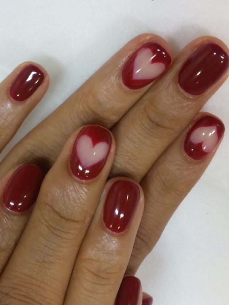 model unghii spatiu negativ valentine's day